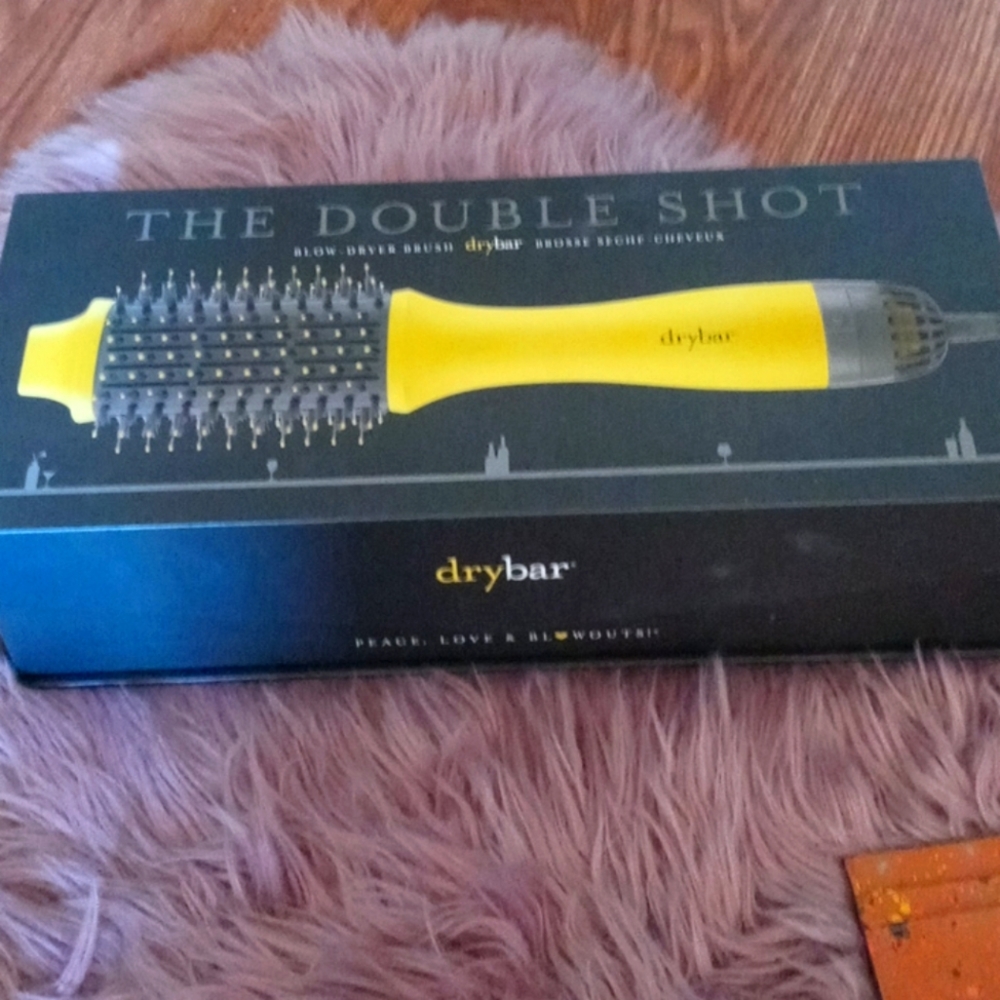 Drybar blow dryer brush